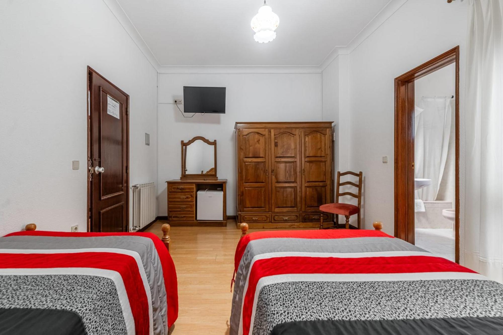O Pimpao Hotel Geres Bagian luar foto